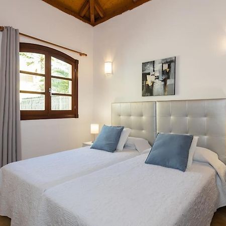 Villa Helen - Heated Pool Wifi Smarttv Barbecue Коральео Экстерьер фото