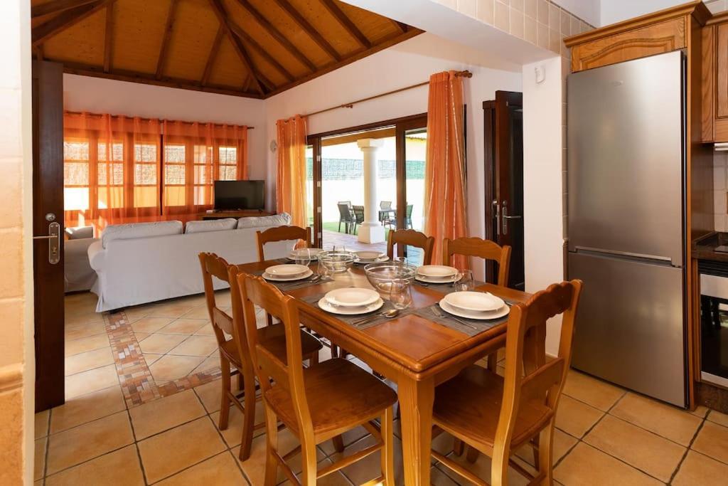 Villa Helen - Heated Pool Wifi Smarttv Barbecue Коральео Экстерьер фото